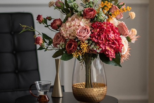 2025 Valentine's Day Preserved Flower Trends: Pantone Colors & Luxury Gift Box Designs 2025 Valentine's Day Preserved Flower Trends: Pantone Colors & Luxury Gift Box Designs